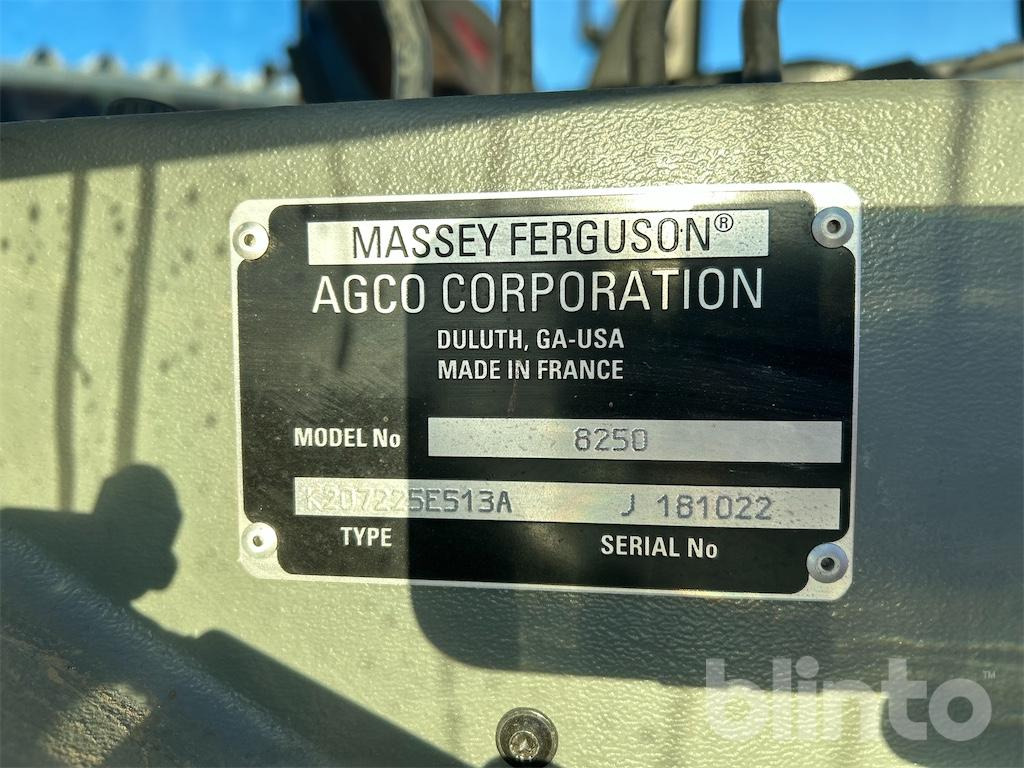 Massey Ferguson 8250-4 (2000) - Traktor: obrázek 5 Massey Ferguson 8250-4 (2000) - Traktor: obrázek 5