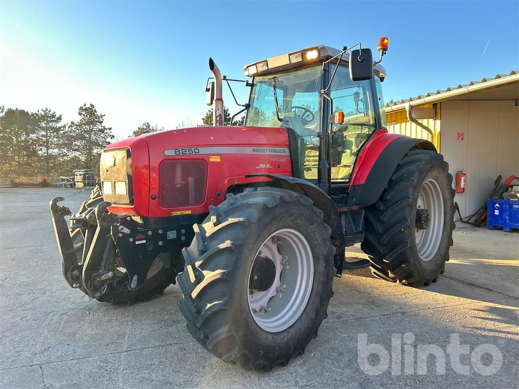 Massey Ferguson 8250-4 (2000) - Traktor: obrázek 1 Massey Ferguson 8250-4 (2000) - Traktor: obrázek 1