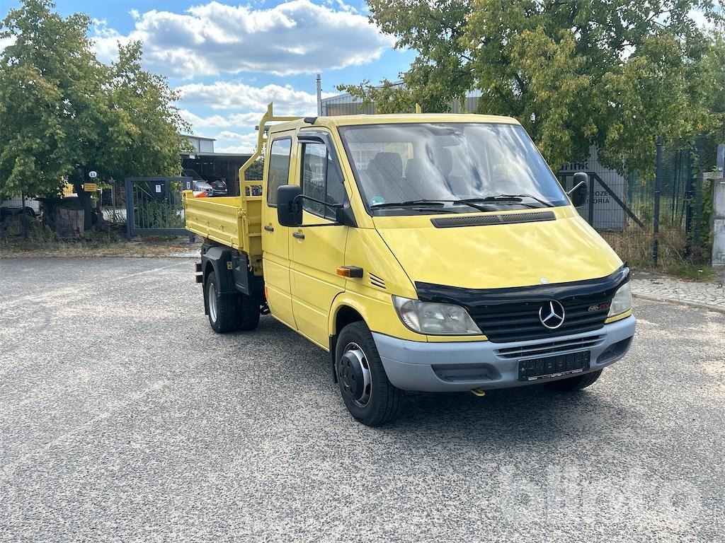 Mercedes 616 CDI (2002) - Dodávka sklápěč: obrázek 2 Mercedes 616 CDI (2002) - Dodávka sklápěč: obrázek 2