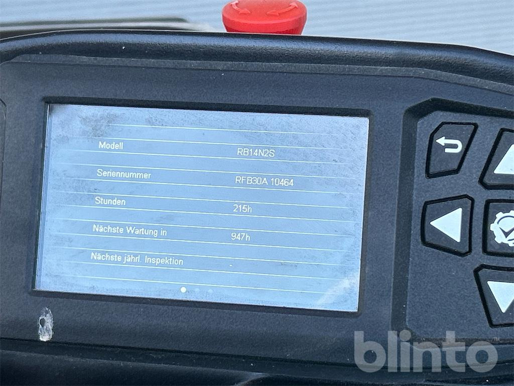 Mitsubishi RB14N2S (2020) - Retrak: obrázek 5 Mitsubishi RB14N2S (2020) - Retrak: obrázek 5