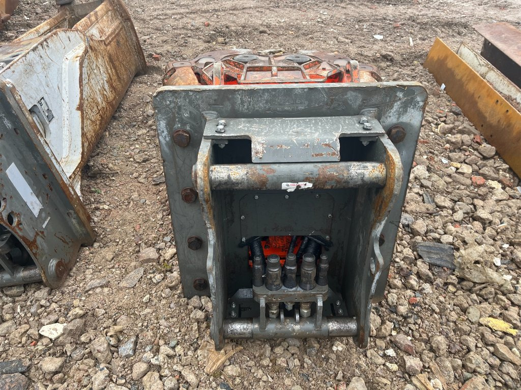 NPK SV250 - Demoliční nůžky: obrázek 4 NPK SV250 - Demoliční nůžky: obrázek 4