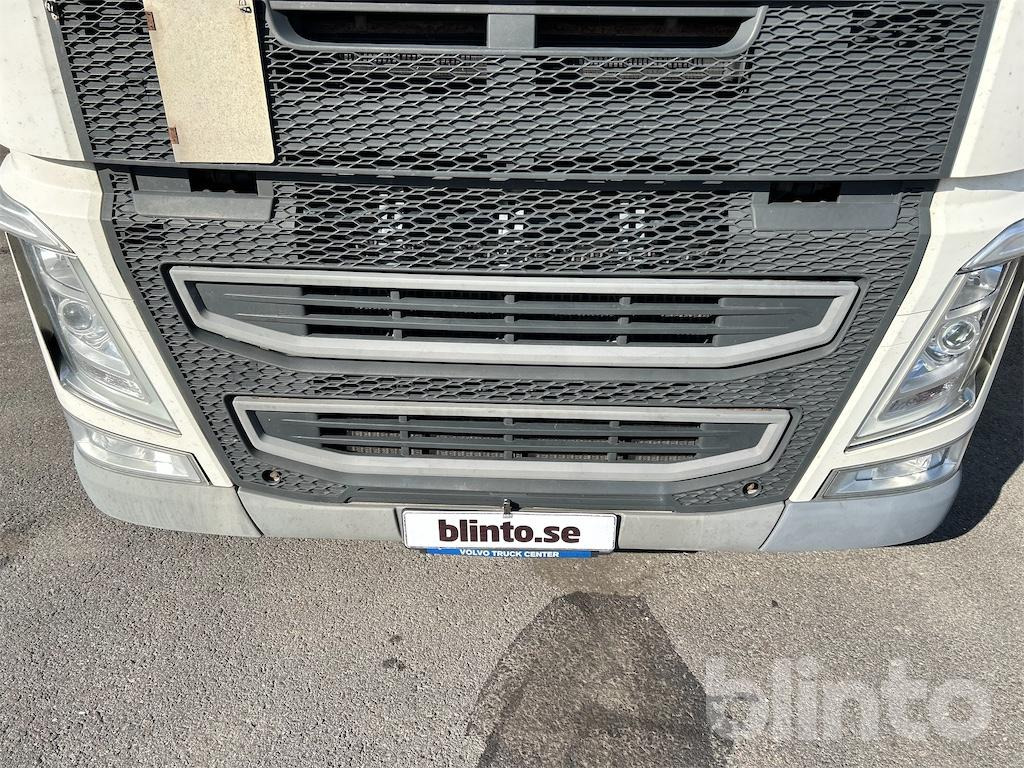 Nákladní auto VOLVO FH 6*2: obrázek 19
