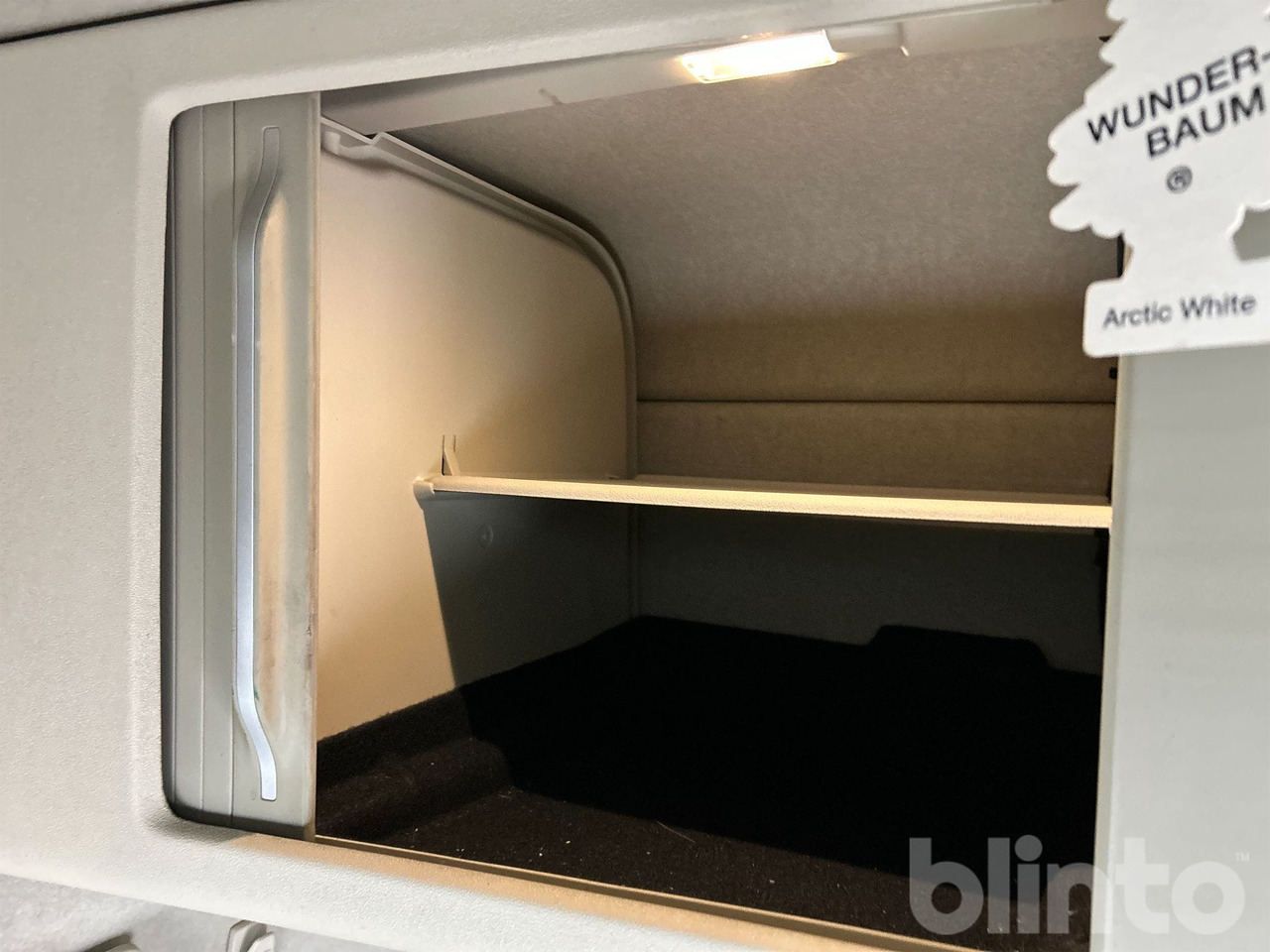 Nákladní auto VOLVO: obrázek 33 Nákladní auto VOLVO: obrázek 33