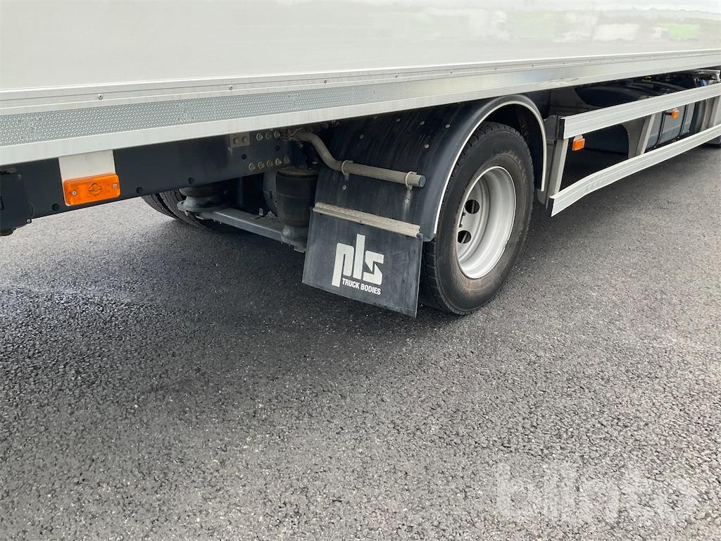 Nákladní auto VOLVO: obrázek 40
