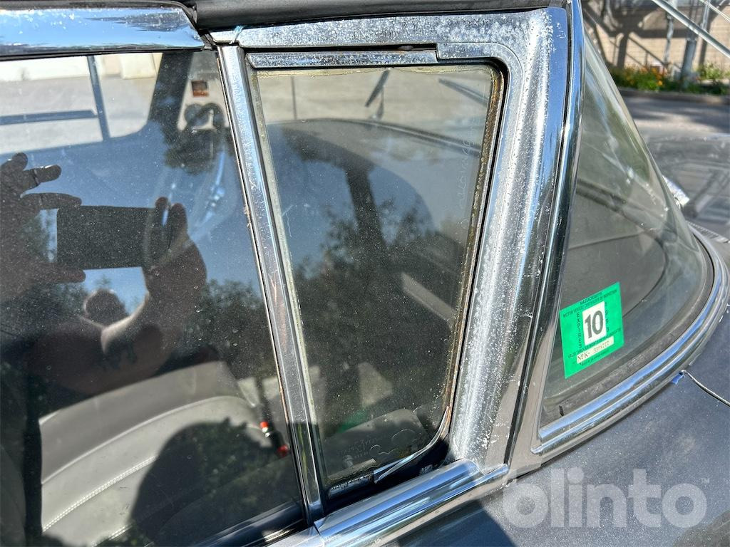 Osobní auto Riviera 6.0 V8 -57: obrázek 27