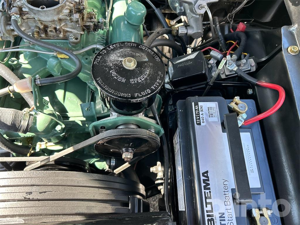 Osobní auto Riviera 6.0 V8 -57: obrázek 15