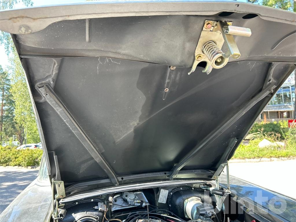 Osobní auto Riviera 6.0 V8 -57: obrázek 14