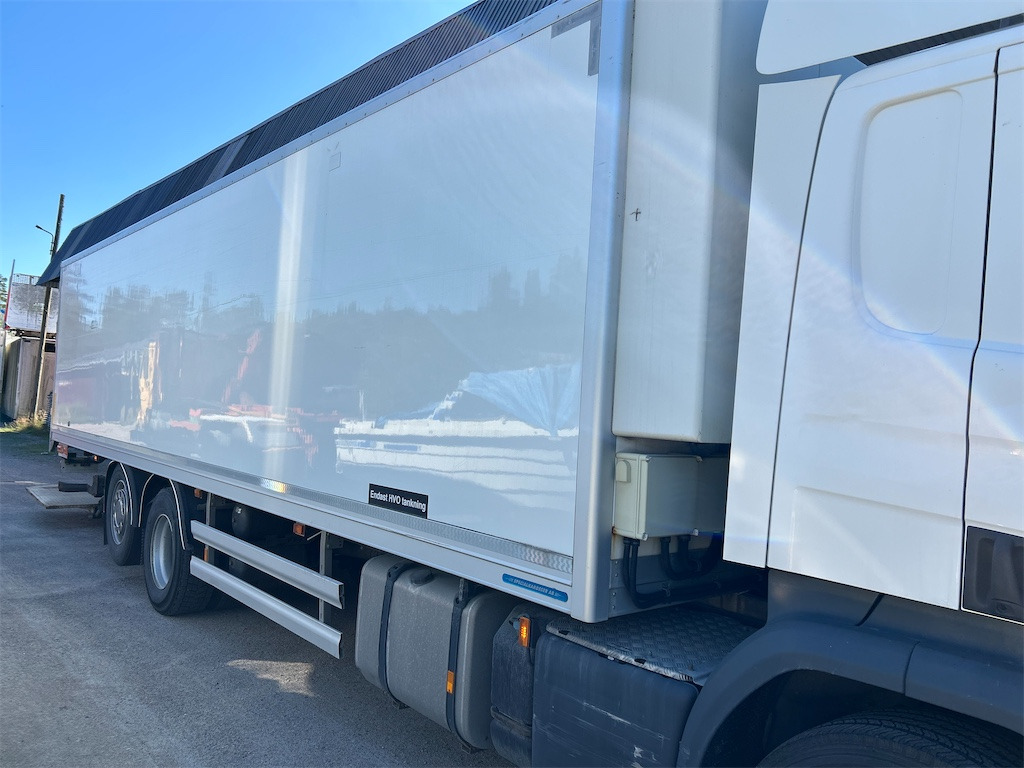 SCANIA P320LB6X2*4MNB - Izotermický nákladní automobil: obrázek 2 SCANIA P320LB6X2*4MNB - Izotermický nákladní automobil: obrázek 2