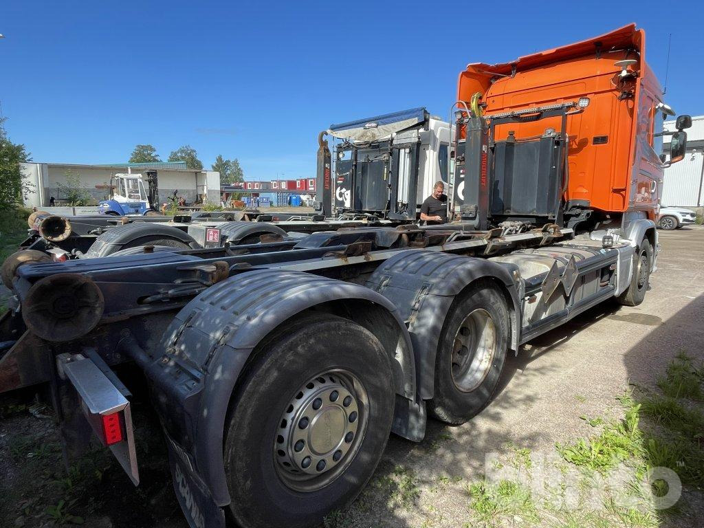 SCANIA R490 - Hákový nosič kontejnerů: obrázek 5 SCANIA R490 - Hákový nosič kontejnerů: obrázek 5