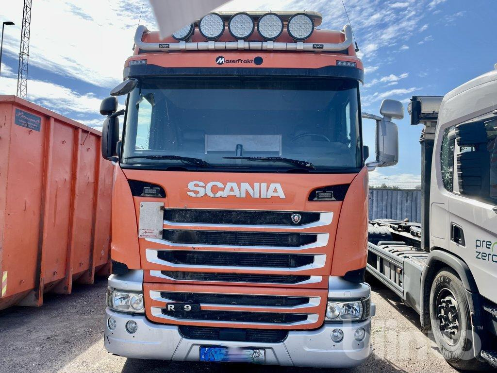 SCANIA R490 - Hákový nosič kontejnerů: obrázek 2 SCANIA R490 - Hákový nosič kontejnerů: obrázek 2