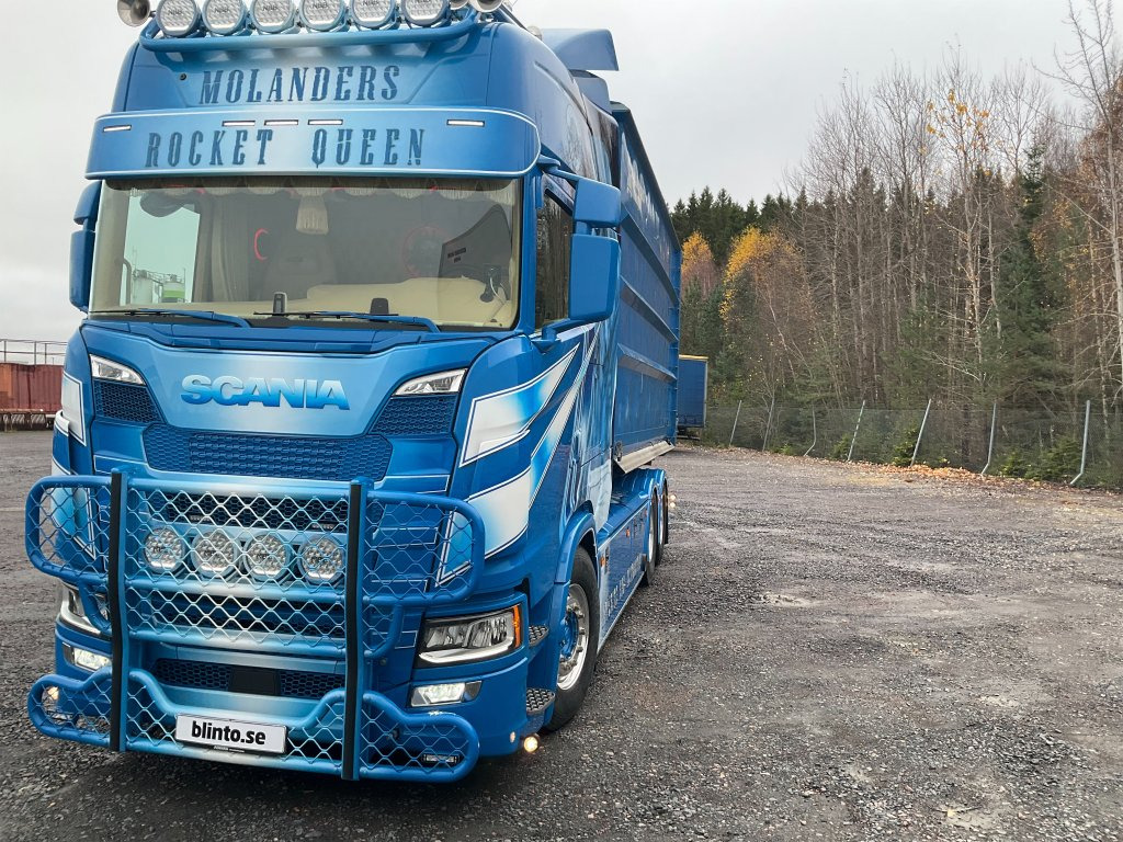 SCANIA S660 - Hákový nosič kontejnerů: obrázek 2 SCANIA S660 - Hákový nosič kontejnerů: obrázek 2