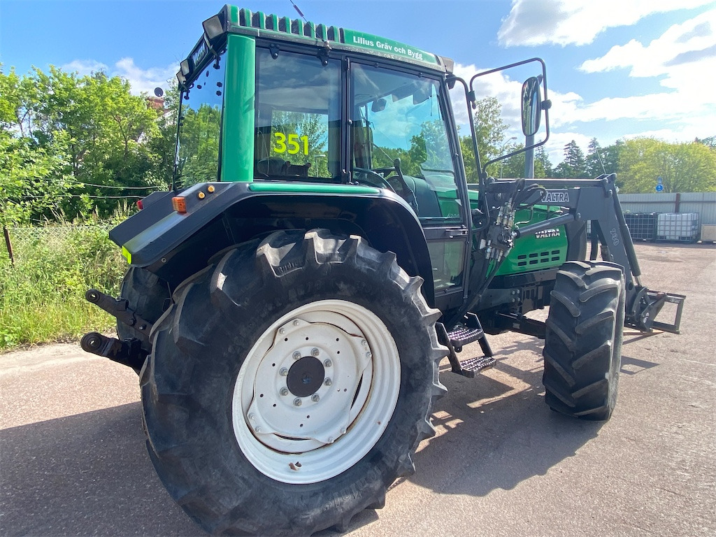 VALTRA 6200-4 - Traktor: obrázek 5 VALTRA 6200-4 - Traktor: obrázek 5