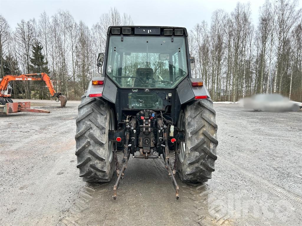VALTRA VALMET 6200-4 - Traktor: obrázek 4 VALTRA VALMET 6200-4 - Traktor: obrázek 4