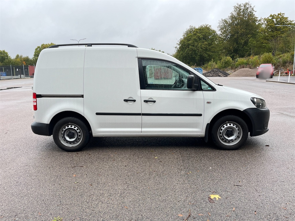 VOLKSWAGEN Caddy 1,6 TDI - Malá dodávka: obrázek 4 VOLKSWAGEN Caddy 1,6 TDI - Malá dodávka: obrázek 4
