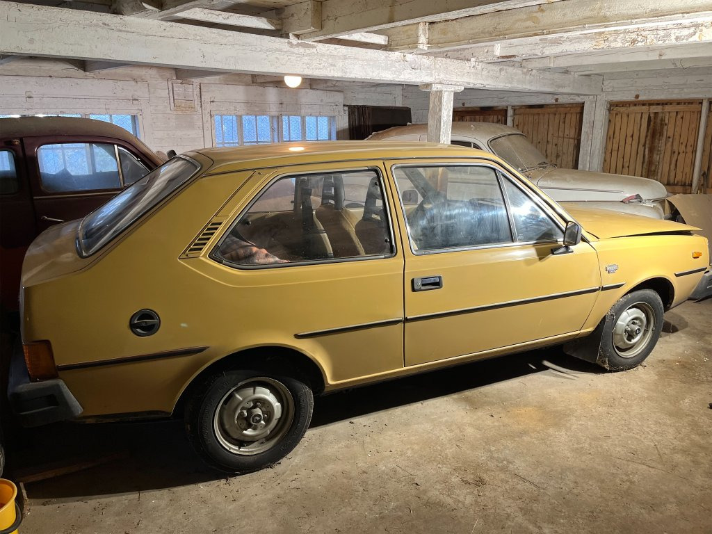 VOLVO 343 DL - Osobní auto: obrázek 2 VOLVO 343 DL - Osobní auto: obrázek 2