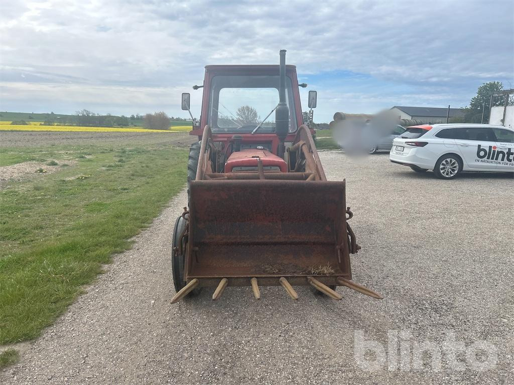 VOLVO-BM T 430 Ålö lastare och 2 redskap - Traktor: obrázek 3 VOLVO-BM T 430 Ålö lastare och 2 redskap - Traktor: obrázek 3