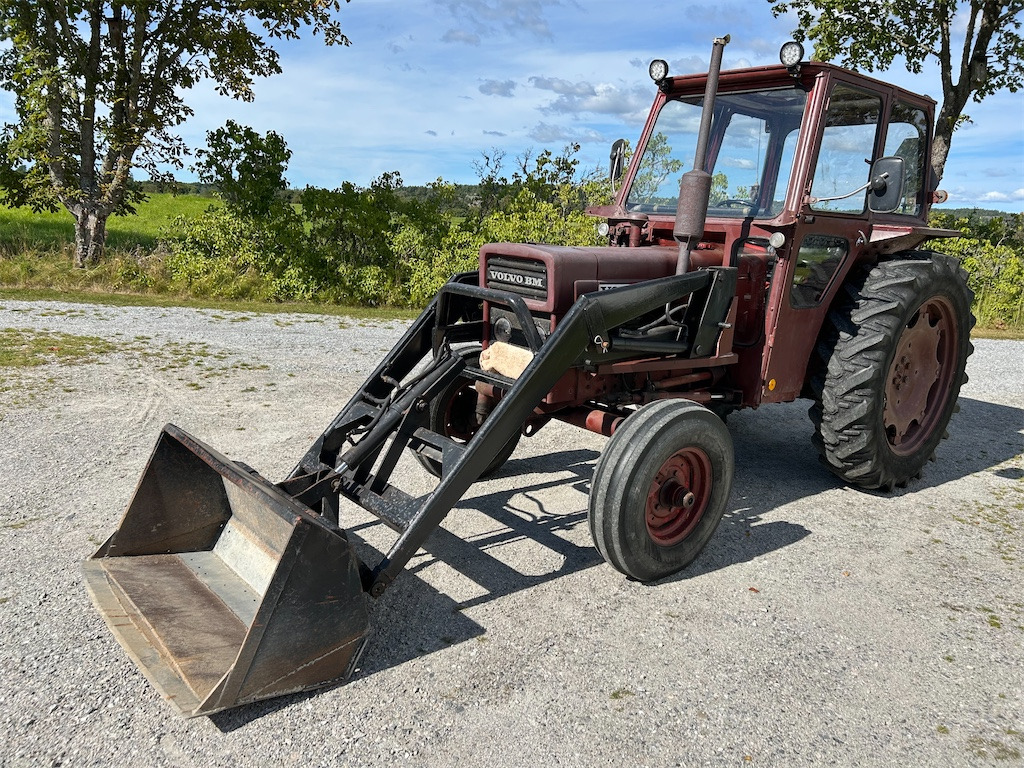 VOLVO-BM T 430 - Traktor: obrázek 1 VOLVO-BM T 430 - Traktor: obrázek 1
