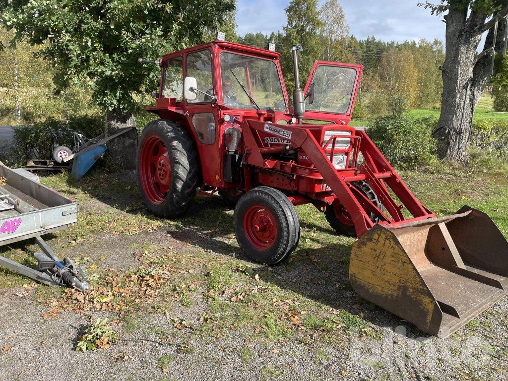 VOLVO-BM T 430 med lastare - Traktor: obrázek 1 VOLVO-BM T 430 med lastare - Traktor: obrázek 1