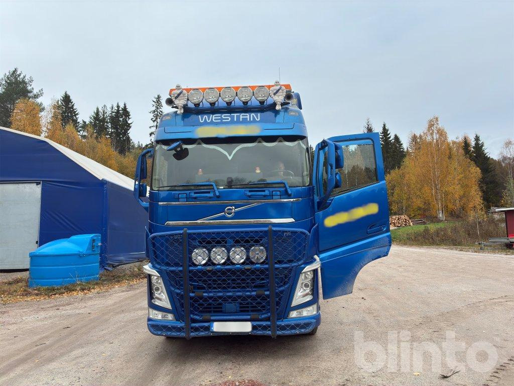 VOLVO FH 64R - Lesovůz, Auto s hydraulickou rukou: obrázek 2 VOLVO FH 64R - Lesovůz, Auto s hydraulickou rukou: obrázek 2