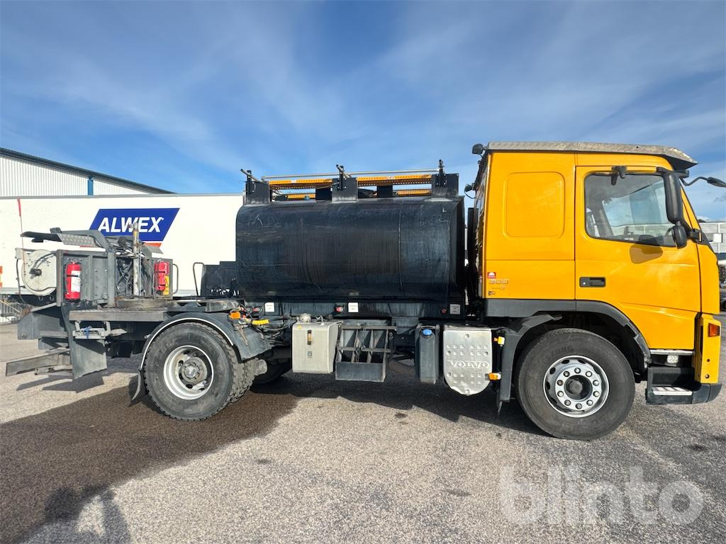 VOLVO FM 300-380 42 JMNL - Cisternové vozidlo, Komunální/ Speciální technika: obrázek 4 VOLVO FM 300-380 42 JMNL - Cisternové vozidlo, Komunální/ Speciální technika: obrázek 4