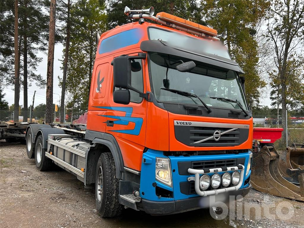 VOLVO FM 6*2 - Hákový nosič kontejnerů: obrázek 1 VOLVO FM 6*2 - Hákový nosič kontejnerů: obrázek 1