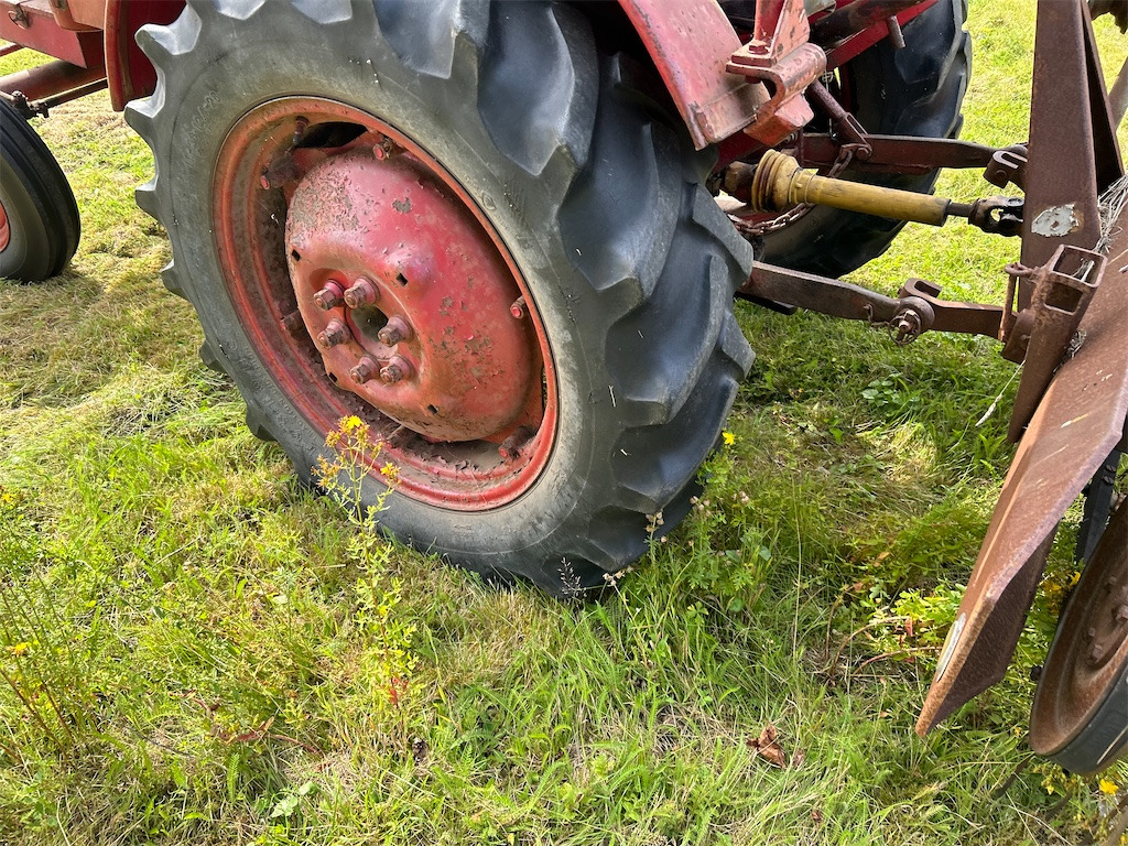 VOLVO T 230 - Traktor: obrázek 4 VOLVO T 230 - Traktor: obrázek 4