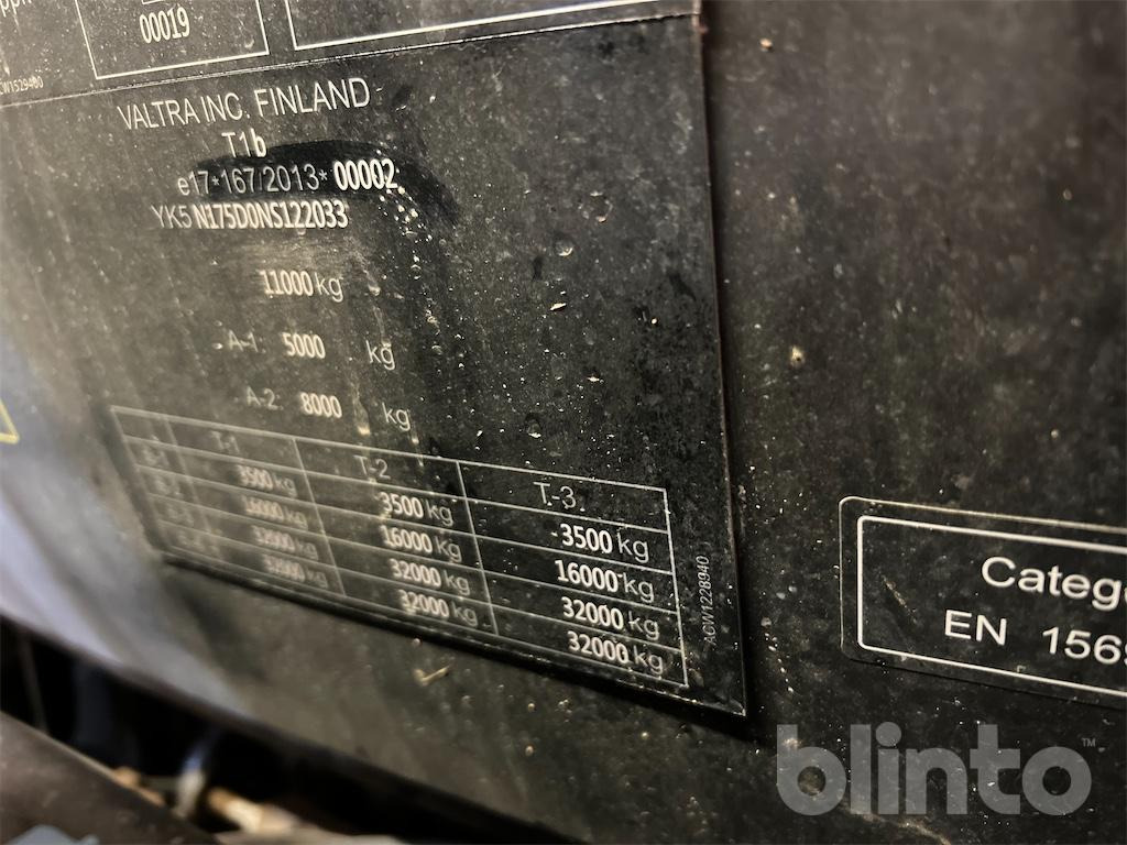 Valtra N 175 D CS201SN - Traktor: obrázek 5 Valtra N 175 D CS201SN - Traktor: obrázek 5