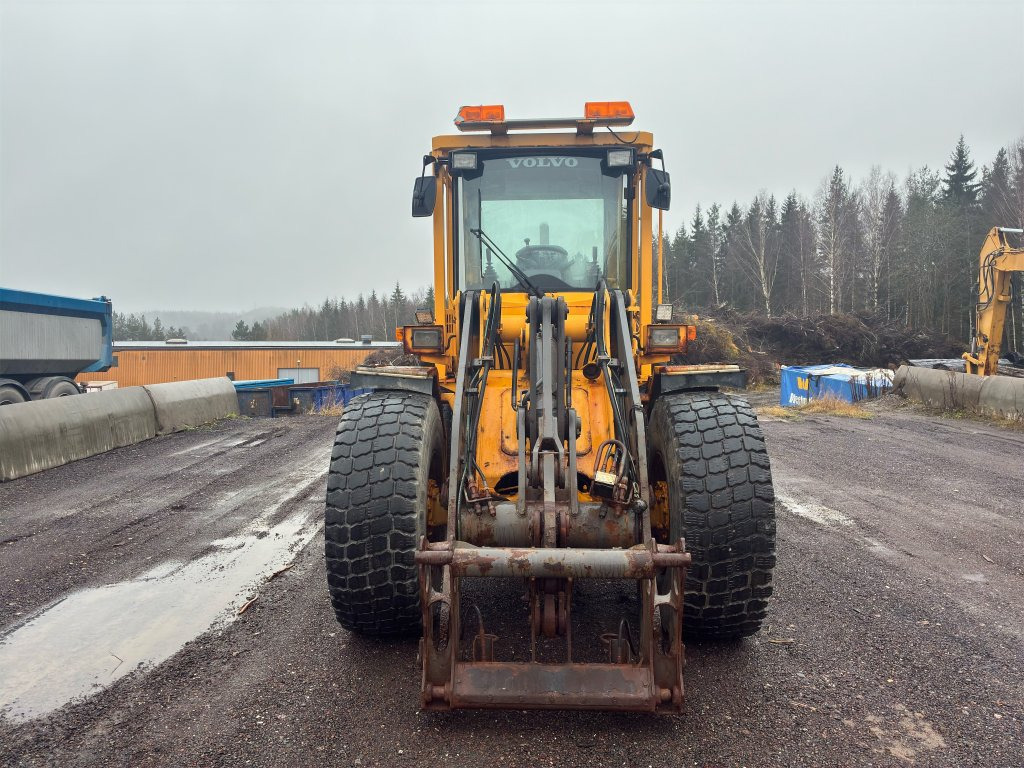 Volvo BM L70B - Kolový nakladač: obrázek 2 Volvo BM L70B - Kolový nakladač: obrázek 2