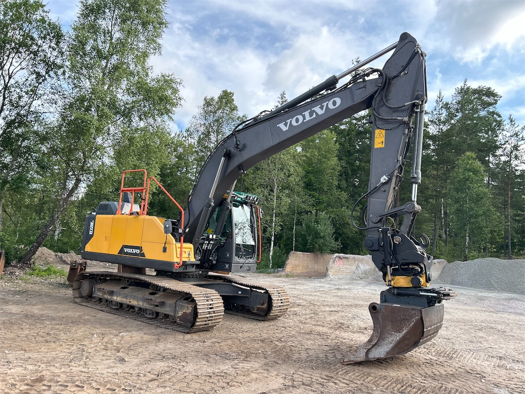 Volvo EC220 EL - Pásové rýpadlo: obrázek 2 Volvo EC220 EL - Pásové rýpadlo: obrázek 2
