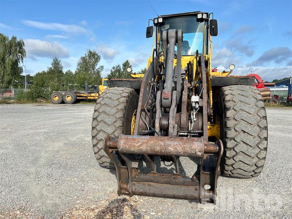 Volvo L180C - Kolový nakladač: obrázek 2 Volvo L180C - Kolový nakladač: obrázek 2