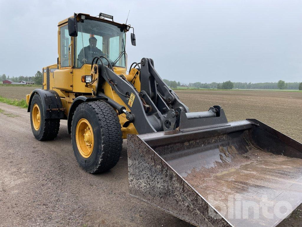 Volvo L70 D med redskap - Kolový nakladač: obrázek 1 Volvo L70 D med redskap - Kolový nakladač: obrázek 1