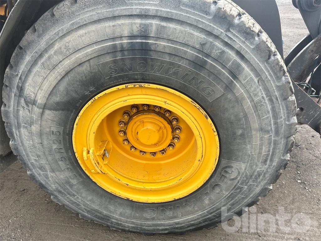 Kolový nakladač Volvo L90F - 1 Ägare: obrázek 34