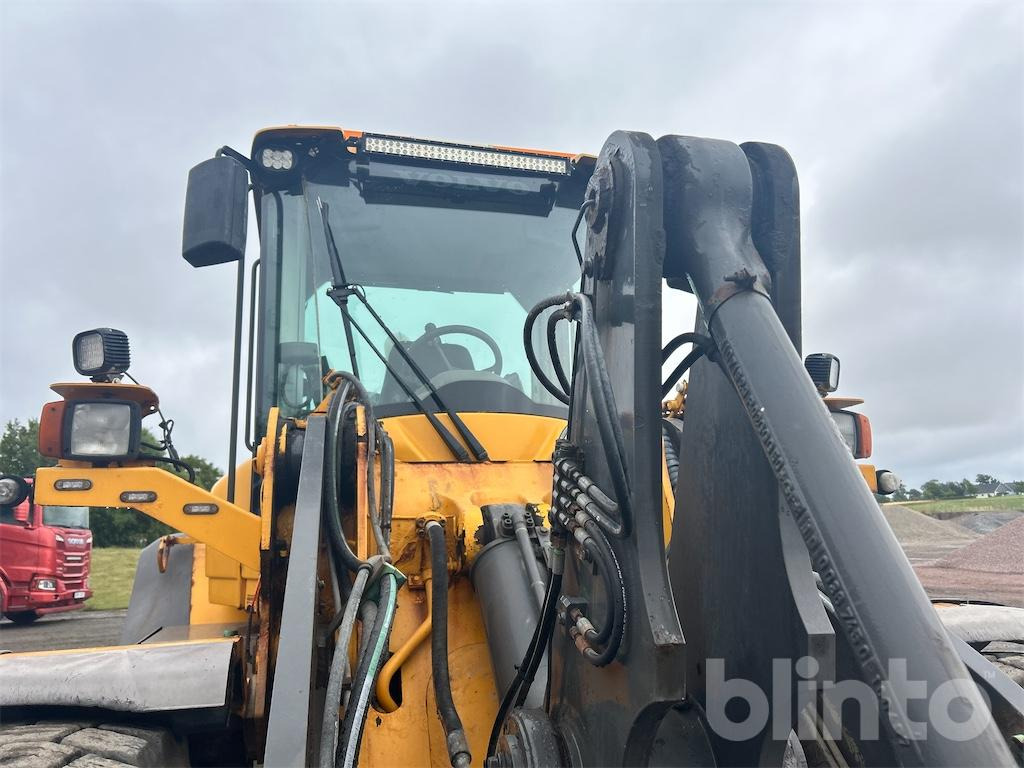 Kolový nakladač Volvo L90F - 1 Ägare: obrázek 31