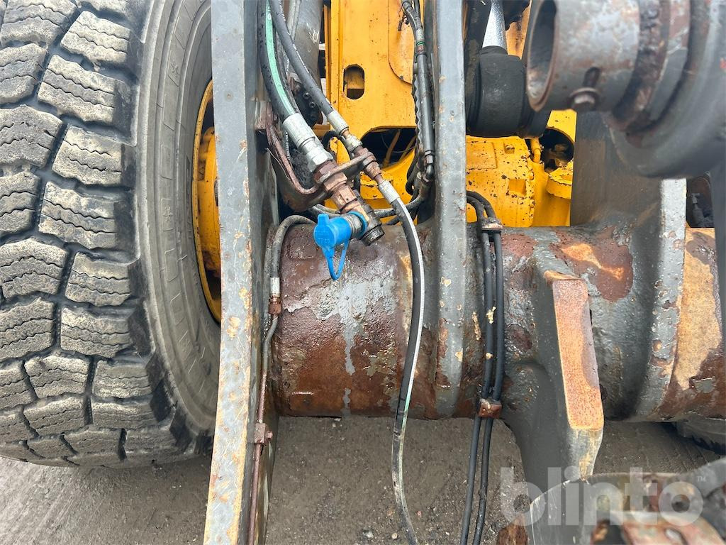 Kolový nakladač Volvo L90F - 1 Ägare: obrázek 28