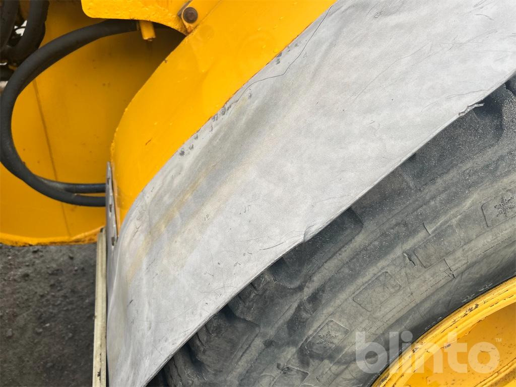 Kolový nakladač Volvo L90F - 1 Ägare: obrázek 36