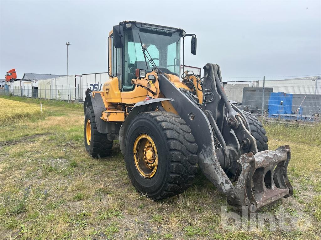 Volvo L90F - Kolový nakladač: obrázek 4 Volvo L90F - Kolový nakladač: obrázek 4