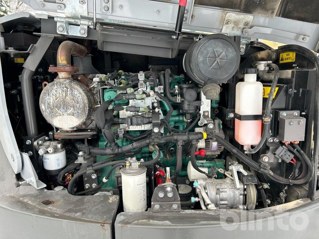 Pásové rýpadlo Volvo: obrázek 17