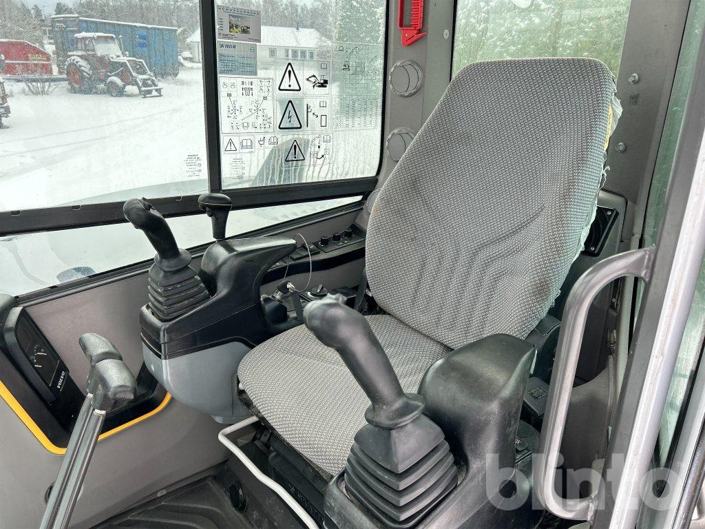 Pásové rýpadlo Volvo: obrázek 23