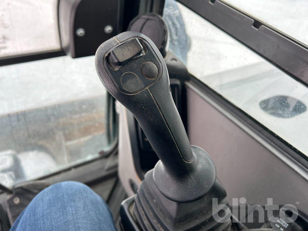 Pásové rýpadlo Volvo: obrázek 26