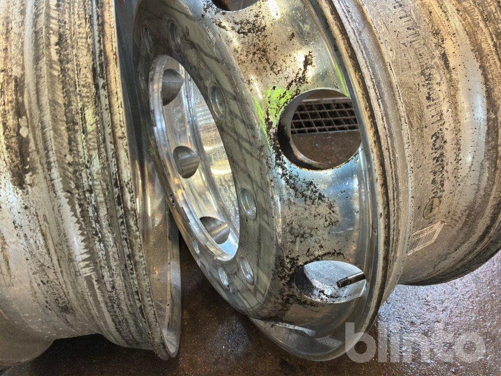 Volvo - Ráfek pro Nákladní auto: obrázek 4 Volvo - Ráfek pro Nákladní auto: obrázek 4