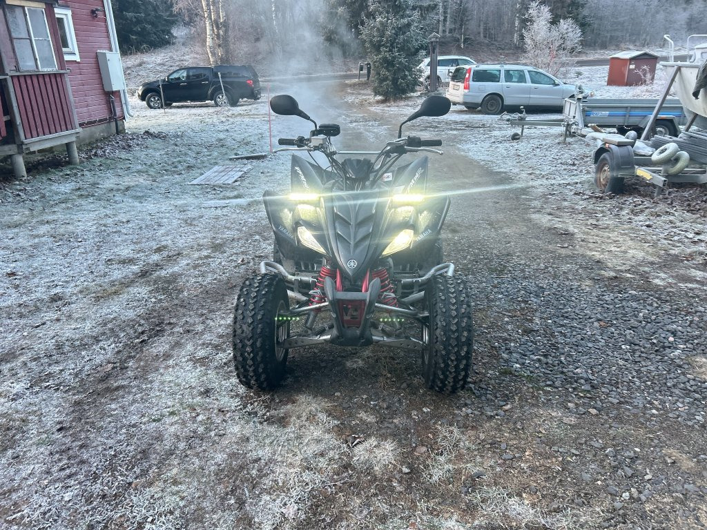 YAMAHA YFM350R - Motocykl: obrázek 2 YAMAHA YFM350R - Motocykl: obrázek 2