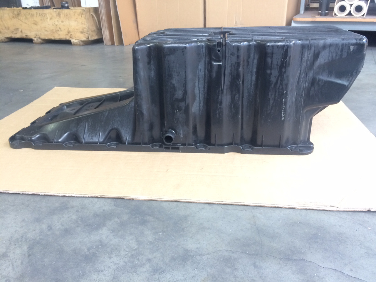 COPPA OLIO MERCEDES 9060101313 - MOTORE OM906 TRUCK - Olejová vana: obrázek 4 COPPA OLIO MERCEDES 9060101313 - MOTORE OM906 TRUCK - Olejová vana: obrázek 4
