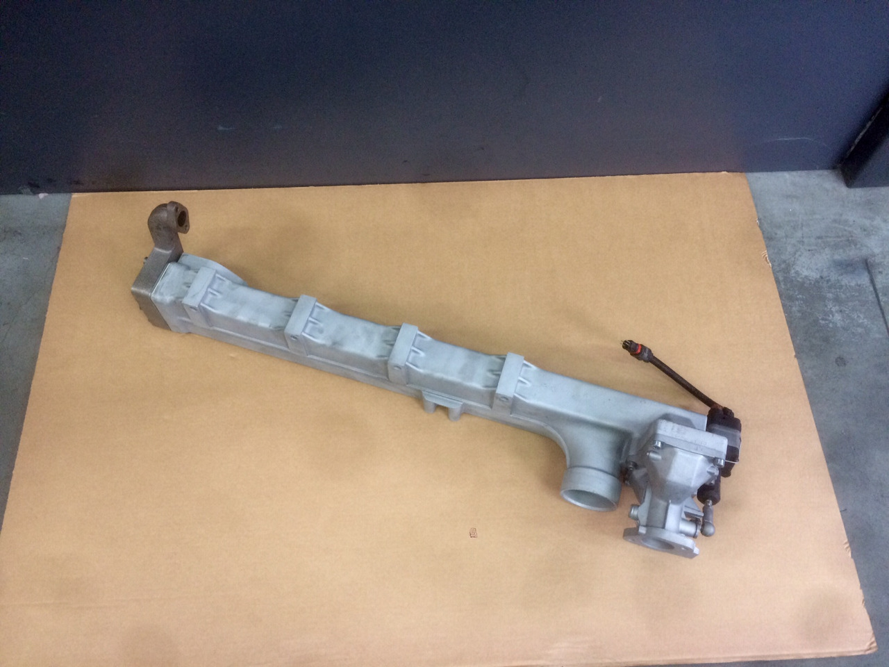 MODULO EGR (modulo ricircolo gas di scarico) - Motori MAN D2866 / D2876 - Euro 3 - RIF. MAN 51081007026 - 51081007027 - 51081007028 - 51081007089 - Chladič EGR: obrázek 3 MODULO EGR (modulo ricircolo gas di scarico) - Motori MAN D2866 / D2876 - Euro 3 - RIF. MAN 51081007026 - 51081007027 - 51081007028 - 51081007089 - Chladič EGR: obrázek 3