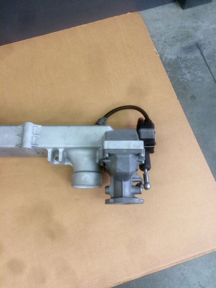 MODULO EGR (modulo ricircolo gas di scarico) - Motori MAN D2876 Common Rail - Euro 3 - RIF. MAN 51081007045 - 51081007054 - 51081007057 - 51081007087 - Chladič EGR: obrázek 3 MODULO EGR (modulo ricircolo gas di scarico) - Motori MAN D2876 Common Rail - Euro 3 - RIF. MAN 51081007045 - 51081007054 - 51081007057 - 51081007087 - Chladič EGR: obrázek 3