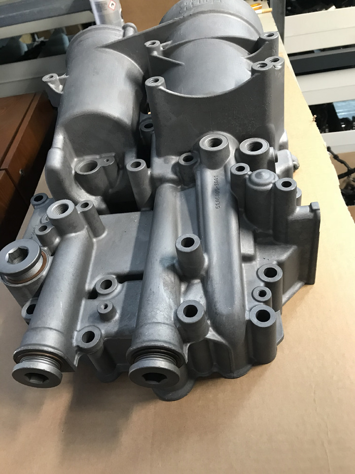 MODULO RAFFREDDAMENTO OLIO MOTORI MAN D2066 / D2676 - Motor a díly pro Nákladní auto: obrázek 3 MODULO RAFFREDDAMENTO OLIO MOTORI MAN D2066 / D2676 - Motor a díly pro Nákladní auto: obrázek 3