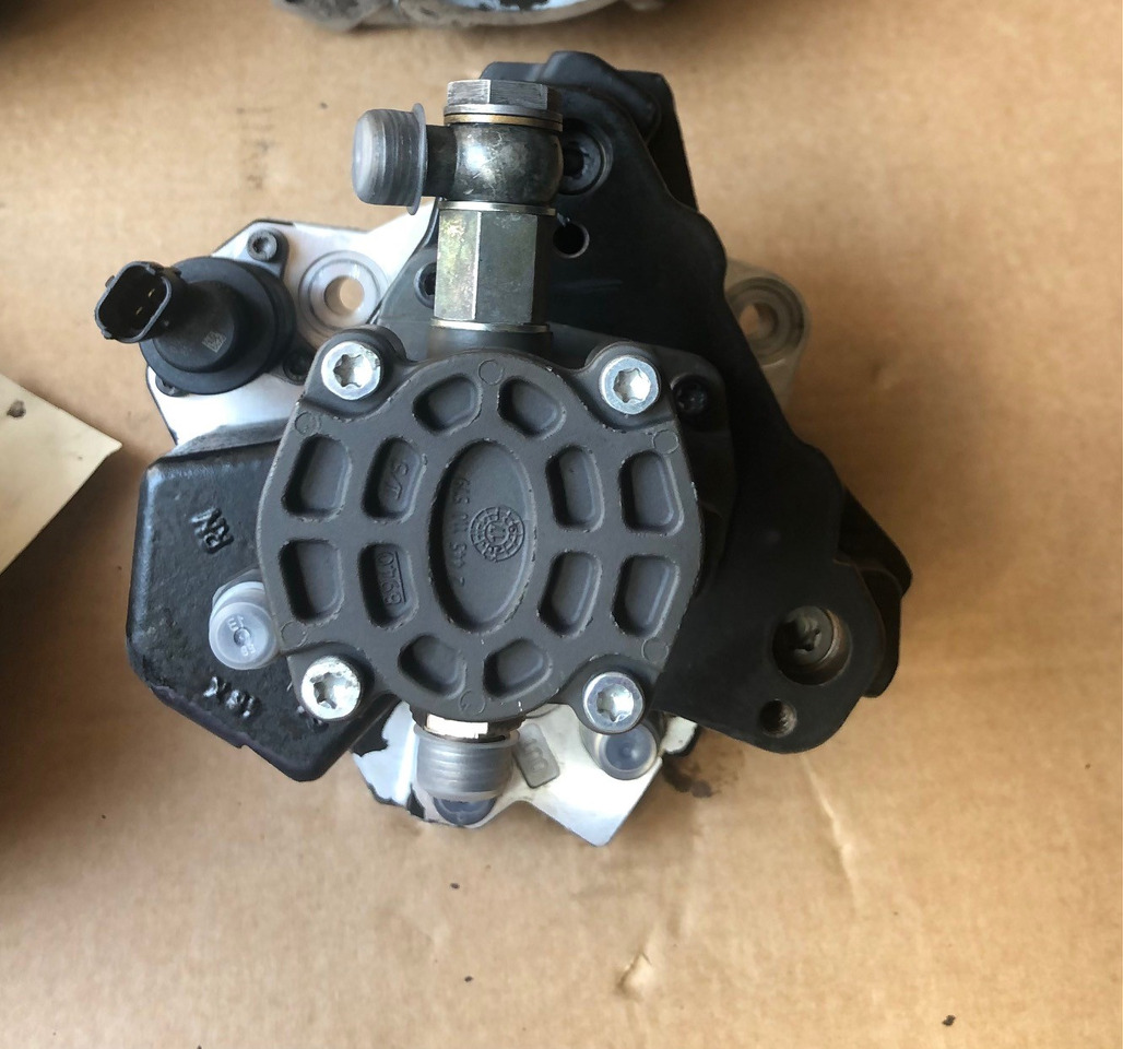 POMPA AD ALTA PRESSIONE BOSCH 0986437383 - Palivové čerpadlo pro Nákladní auto: obrázek 4 POMPA AD ALTA PRESSIONE BOSCH 0986437383 - Palivové čerpadlo pro Nákladní auto: obrázek 4