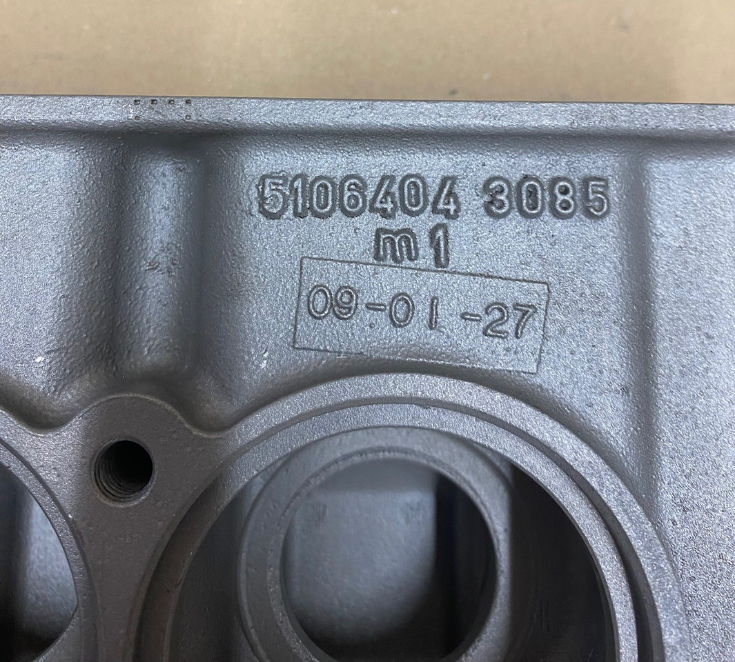 SCATOLA TERMOSTATO/ALLOGGIAMENTO TERMOSTATO MAN 51064040095 - Termostat pro Nákladní auto: obrázek 3 SCATOLA TERMOSTATO/ALLOGGIAMENTO TERMOSTATO MAN 51064040095 - Termostat pro Nákladní auto: obrázek 3
