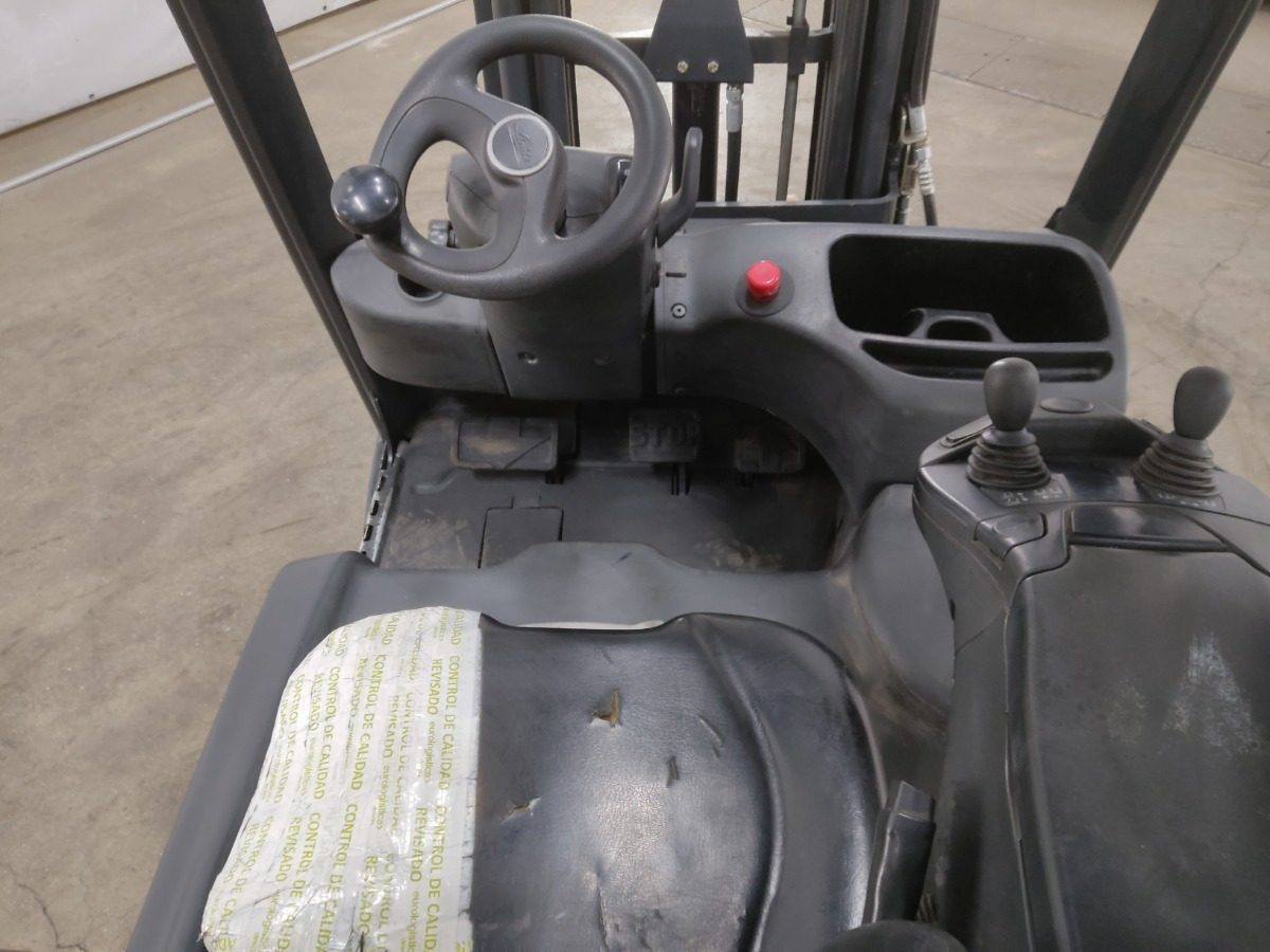 Linde E15 - Elektrický vysokozdvižný vozík: obrázek 3 Linde E15 - Elektrický vysokozdvižný vozík: obrázek 3