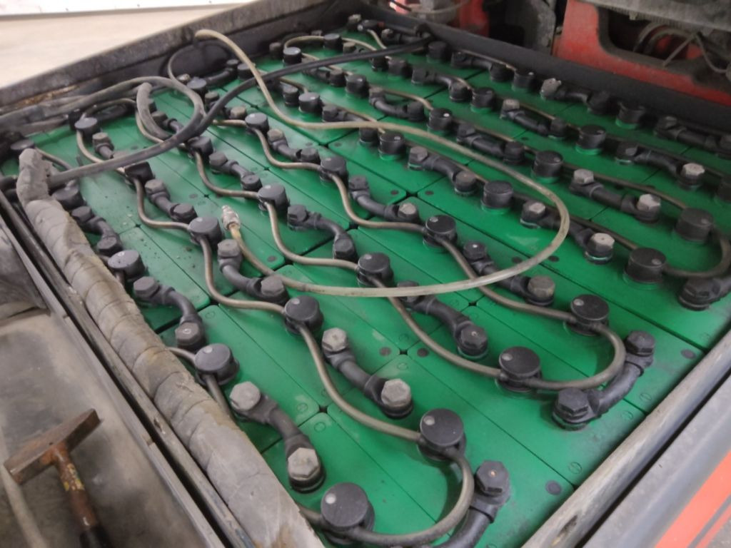 Linde E25L-01 - Elektrický vysokozdvižný vozík: obrázek 4 Linde E25L-01 - Elektrický vysokozdvižný vozík: obrázek 4