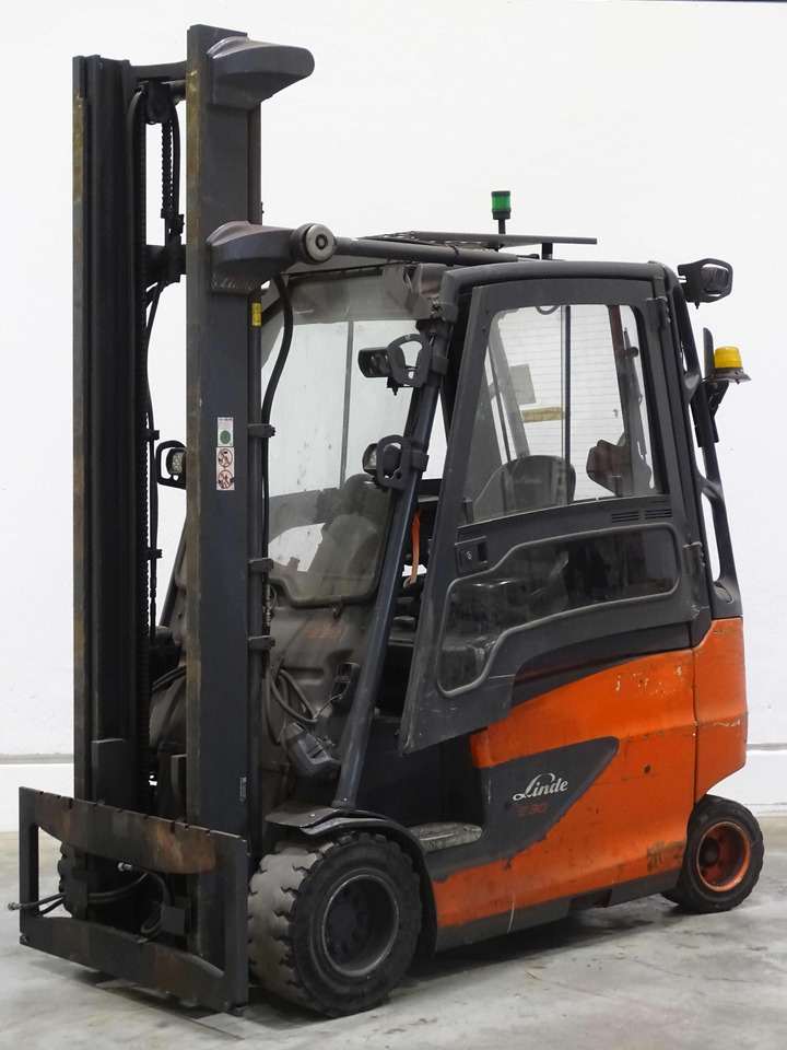 Linde E30HL-01/600 - Elektrický vysokozdvižný vozík: obrázek 1 Linde E30HL-01/600 - Elektrický vysokozdvižný vozík: obrázek 1